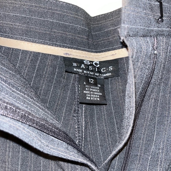 S.C. Basics women’s grey pinstripe dress slacks size 12 - Picture 6 of 6